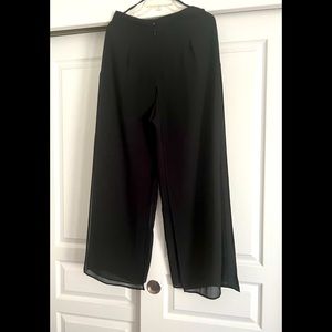 Vintage Women’s Betsy Lauren black Flowy dress pants with overlay size 10